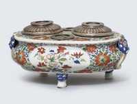 THE PORCELAIN CIRCA 1735-45 A SILVER-MOUNTED POLYCHROME ENAMELLED DESK SET